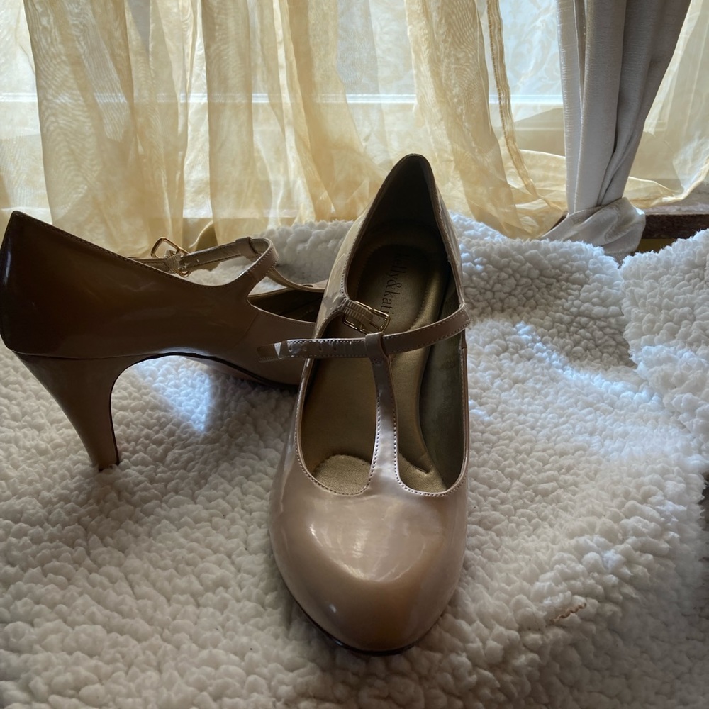 Tan Patent heels